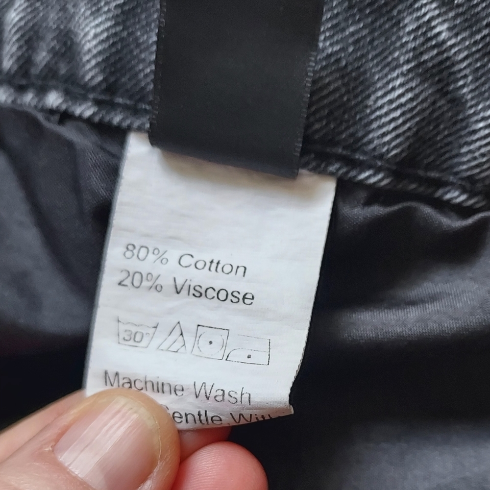 SHEIN Black distressed raw hem high rise jean shorts 3XL Casual Summer - Picture 6 of 10